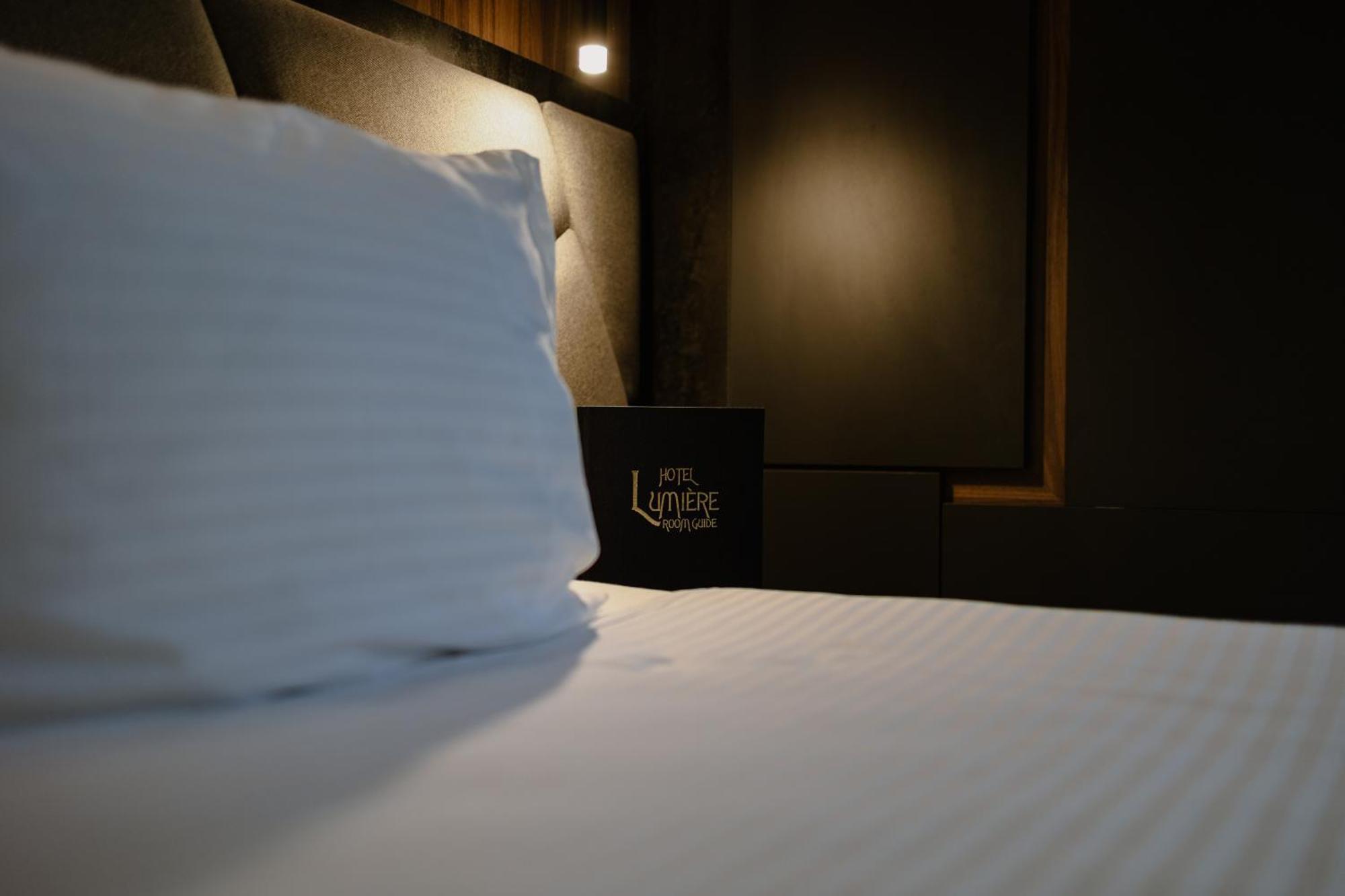 Lumiere Hotel Belgrado Esterno foto