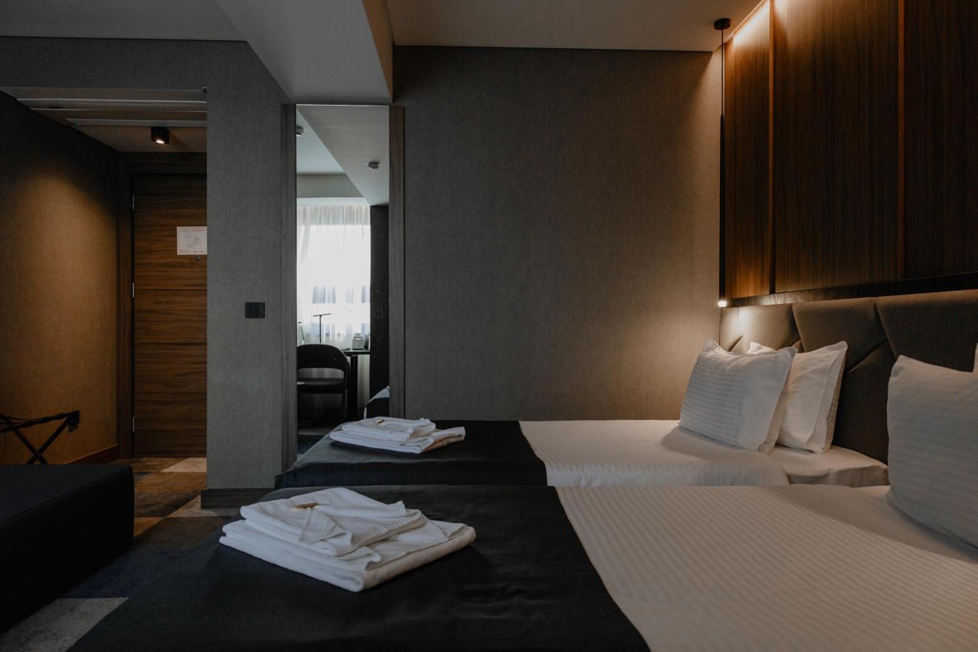 Lumiere Hotel Belgrado Esterno foto